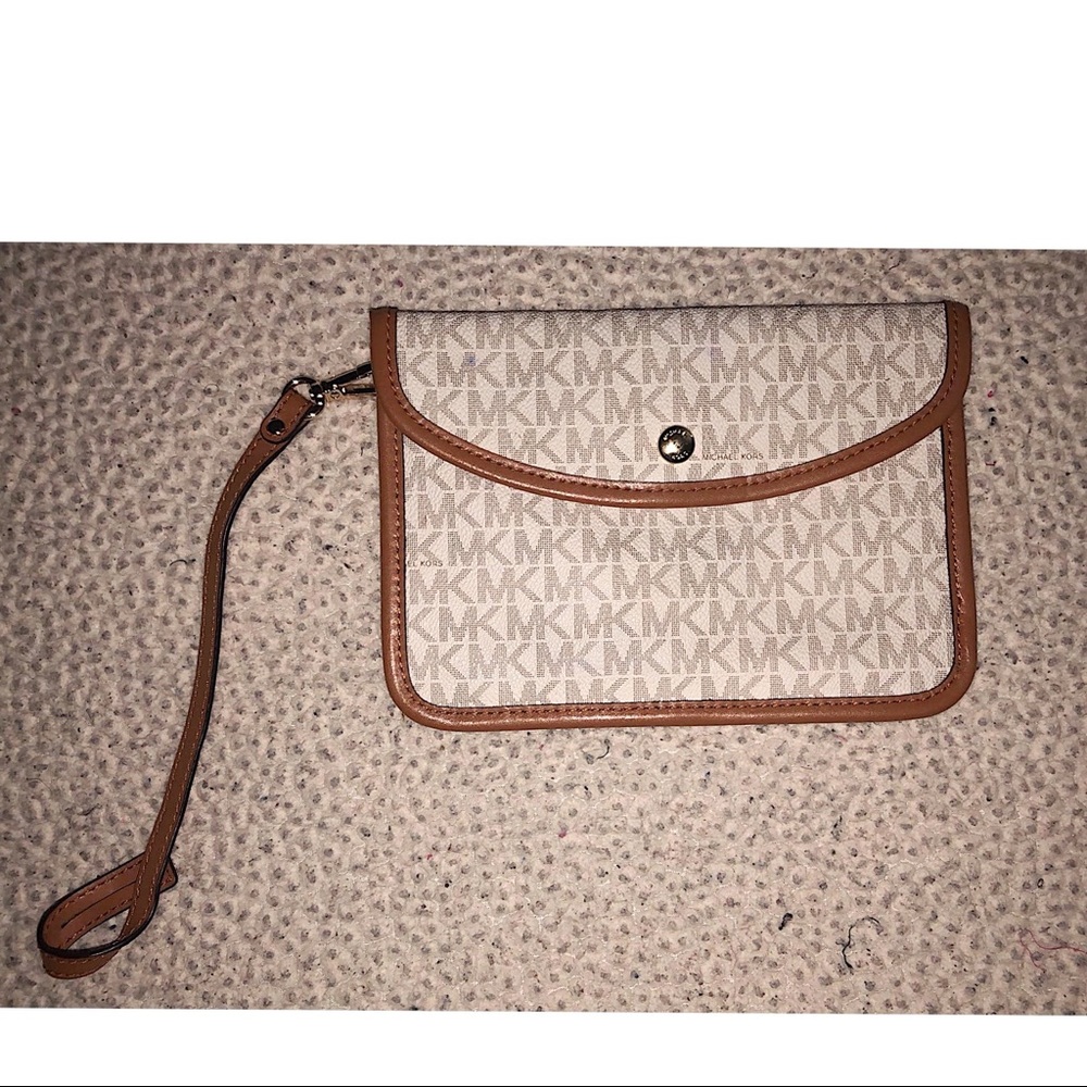 Michael Kors mini pouch / wallet 👝